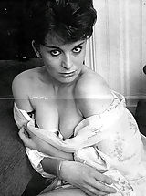 Vintage Pics: Retro Style Nude Ladies